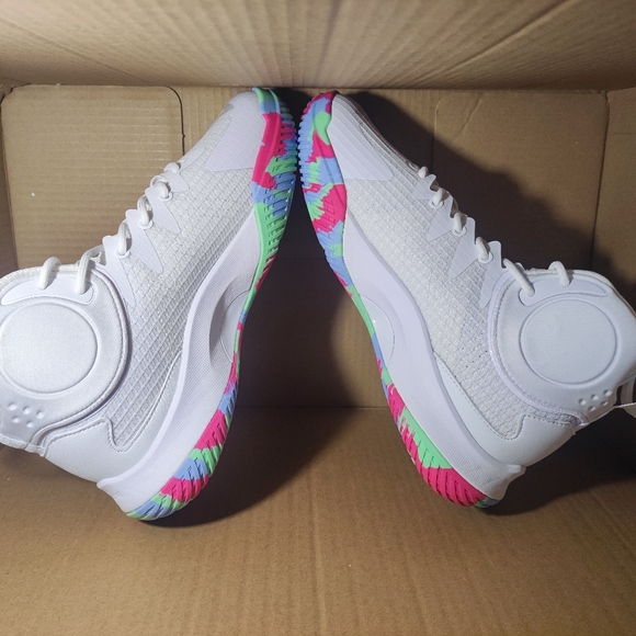 PEAK (Tony Parker) basketball shoes - Picture 6 of 10